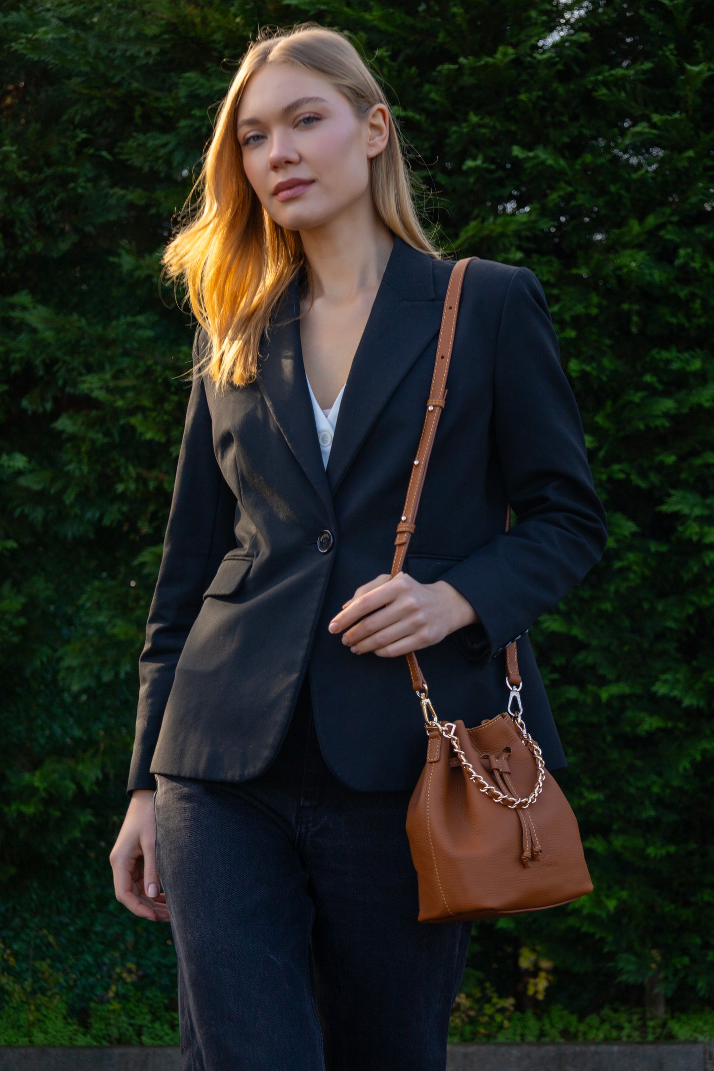 Skuldreveske- Sorellina Mini Bucket- Daphmin